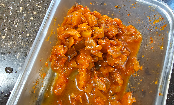 날치알밥 재료 볶음김치