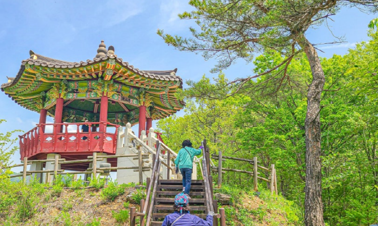 봉명산 출렁다리