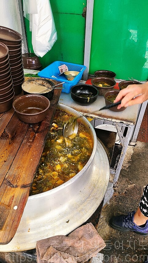 원조-소문난집-국밥전문-솥