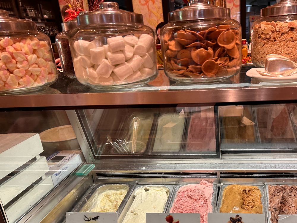 콘래드 센테니얼 호텔 조식