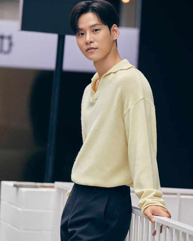 윤지온, 오토바이 음주운전 혐의 인정… '아이가 생겼어요' 자진 하차에 사과문까지