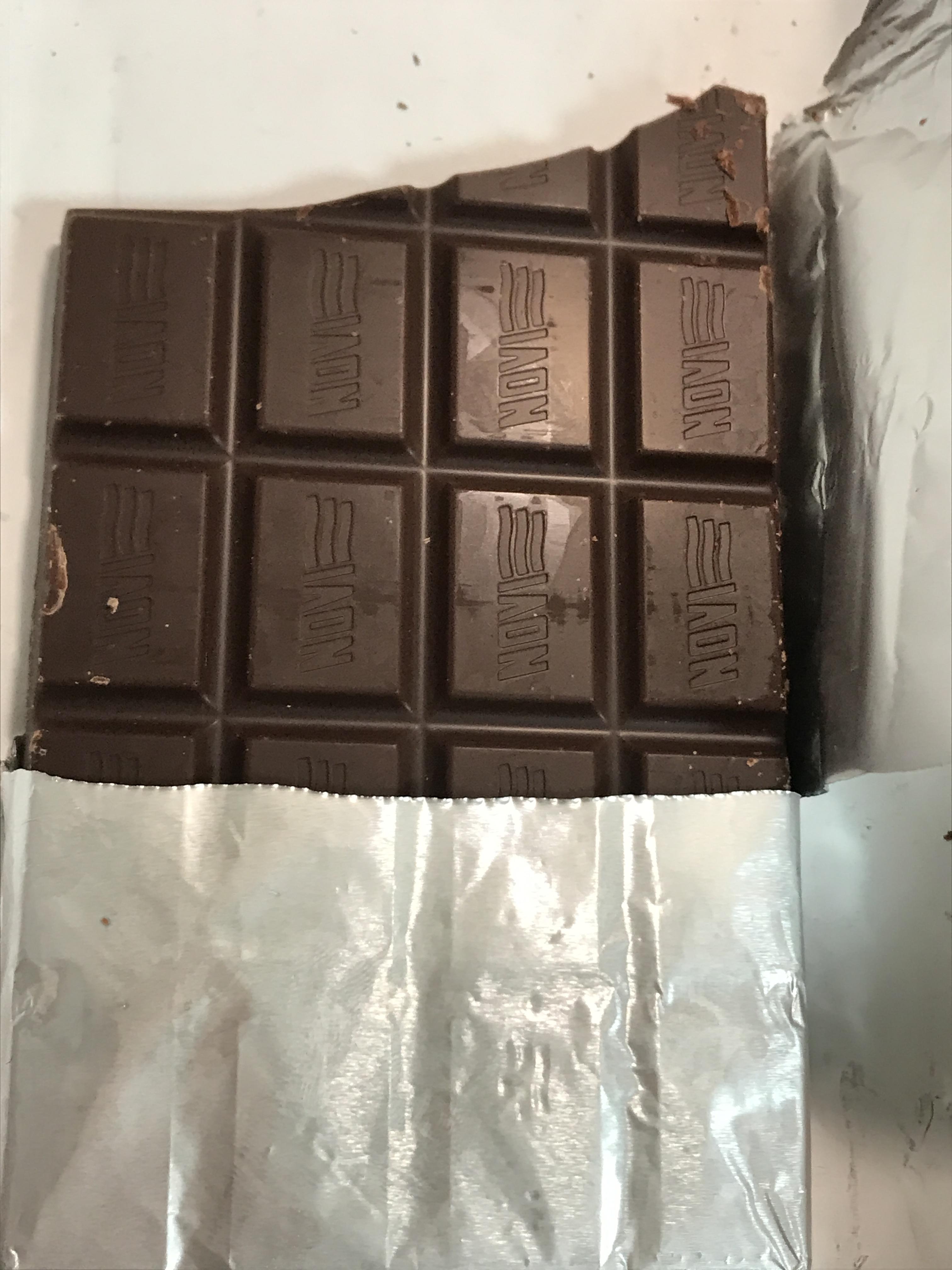 노비 52 다크초콜릿 내용물