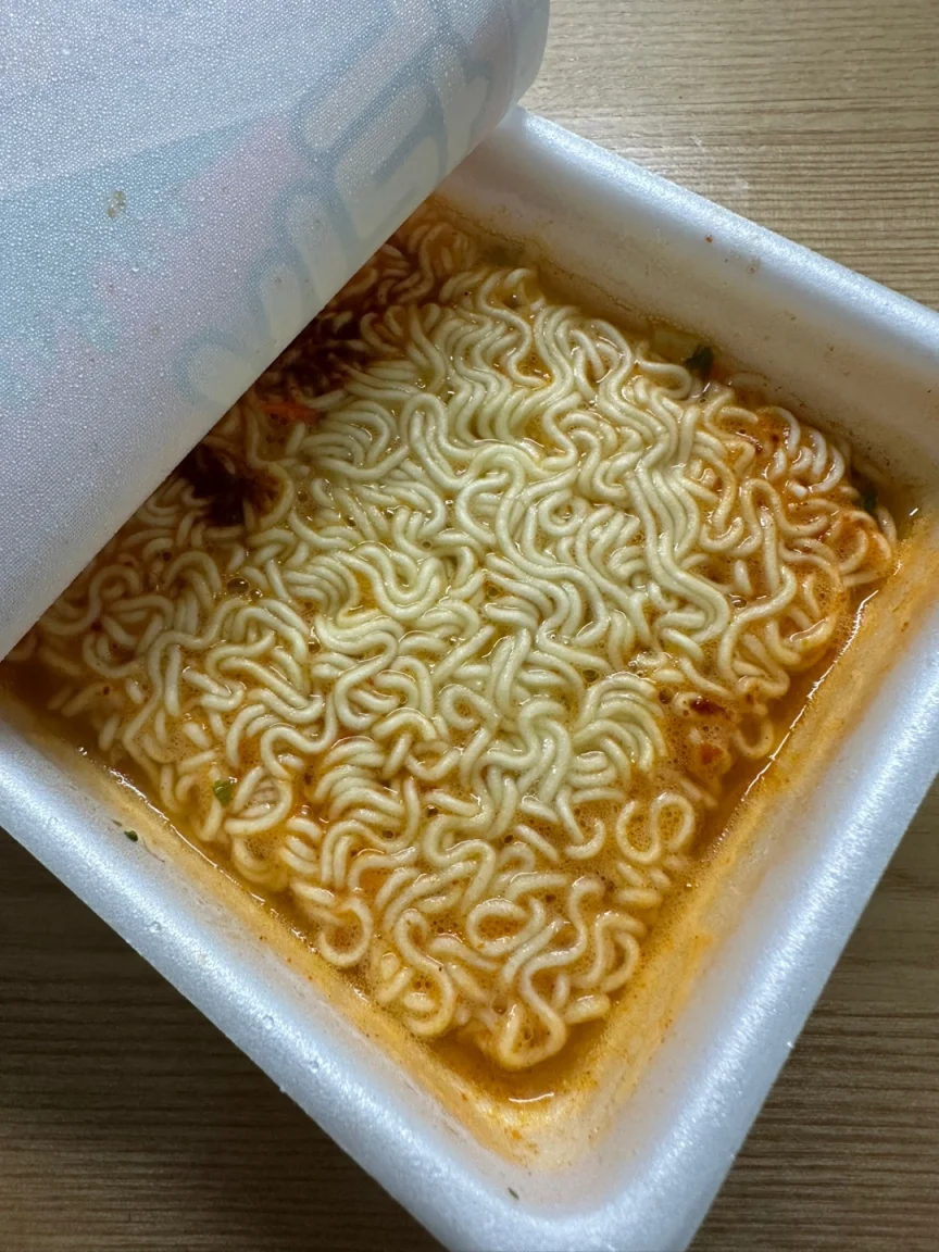 김치컵라면