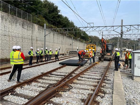 도기술연구원, 100% 재활용 친환경 플라스틱 침목 시험 설치