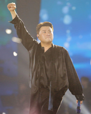 김호중