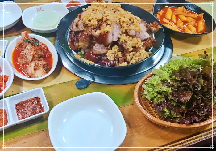 2TV 생생정보 강원 원주 국내산 보쌈 & 족발 무제한 뷔페 1인 14,900원 맛집