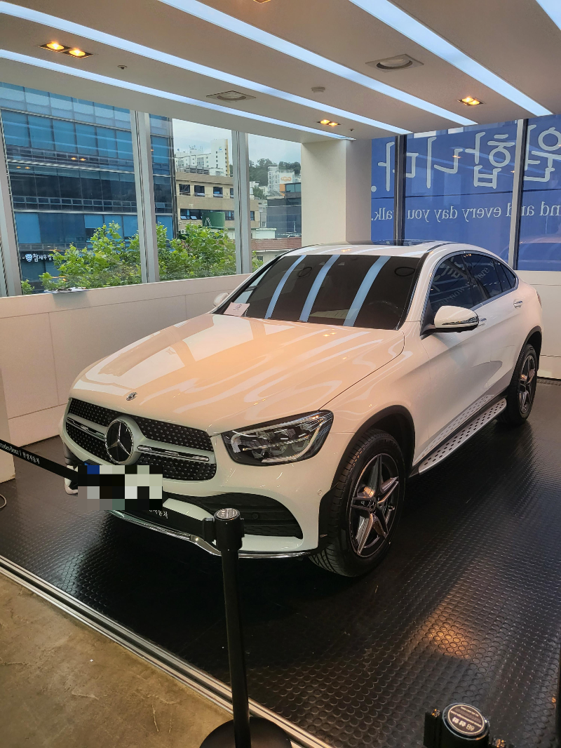벤츠 GLC 300E 쿠페