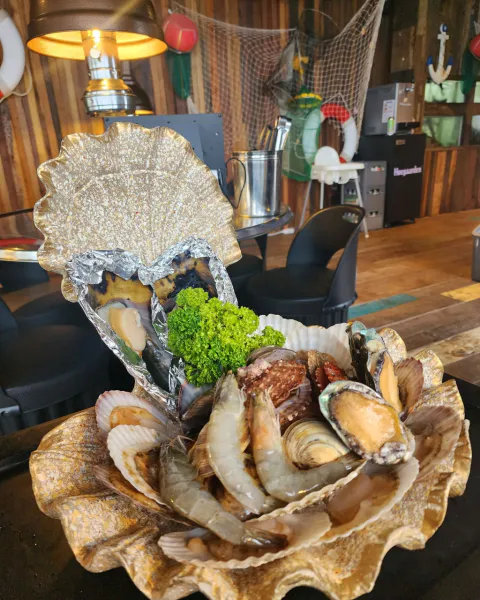 생생정보 우와한 식당 조개차돌박이샤부샤부