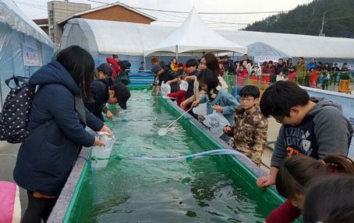 충남 청양 알프스마을 칠갑산 얼음분수축제