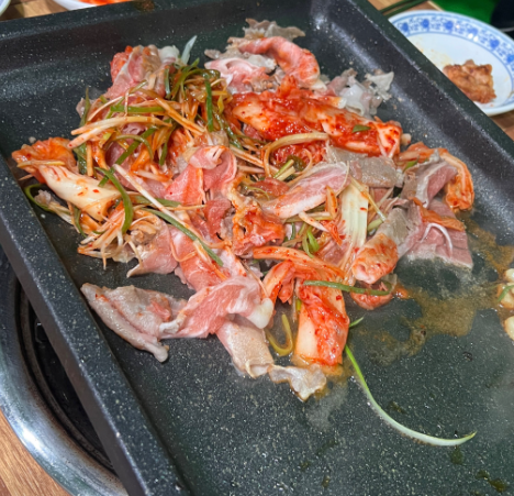 싸다구무한리필고기식당