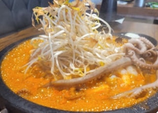 [밀양돌짬뽕] 돌판 누룽지 짬뽕&middot;짜장면&amp;#44; 생생정보에서 소개된 이유는?