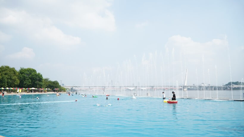 한강수영장 물놀이장 사진