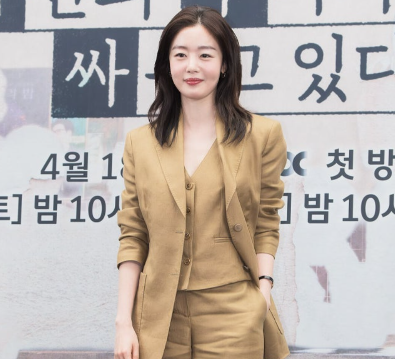 ‘모두가 자신의 무가치함과 싸우고 있다’ 제작발표회