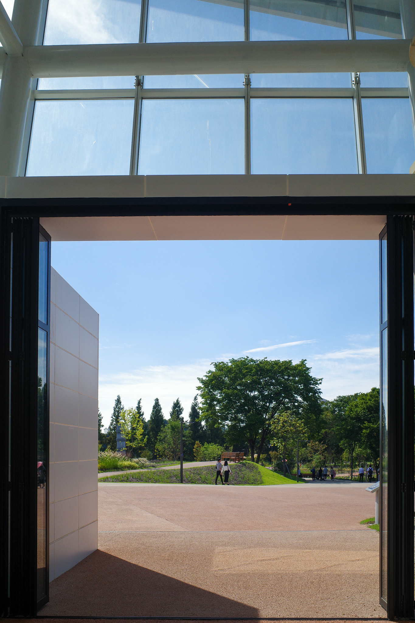 외부로 가는 문