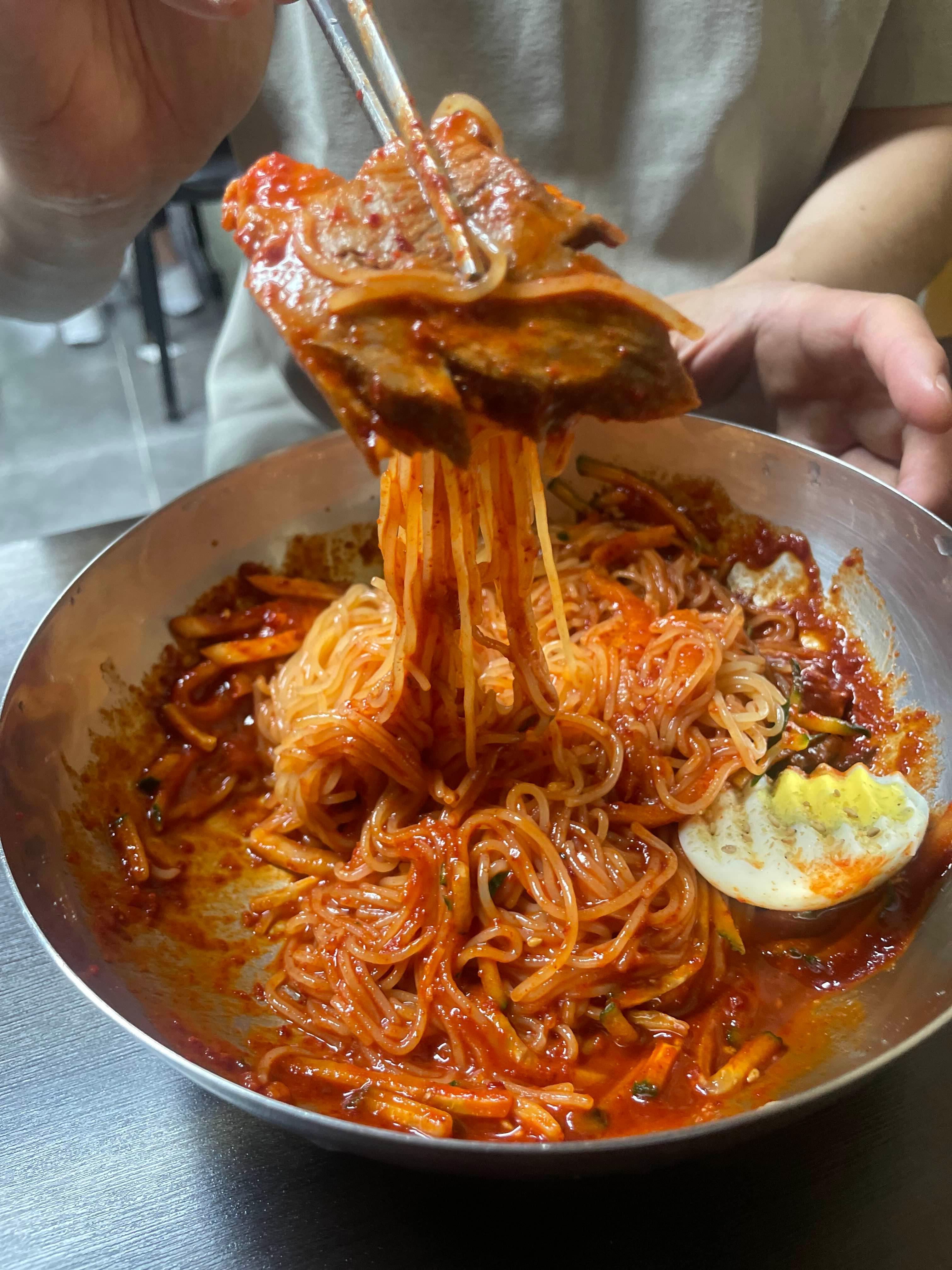 숲실밀면