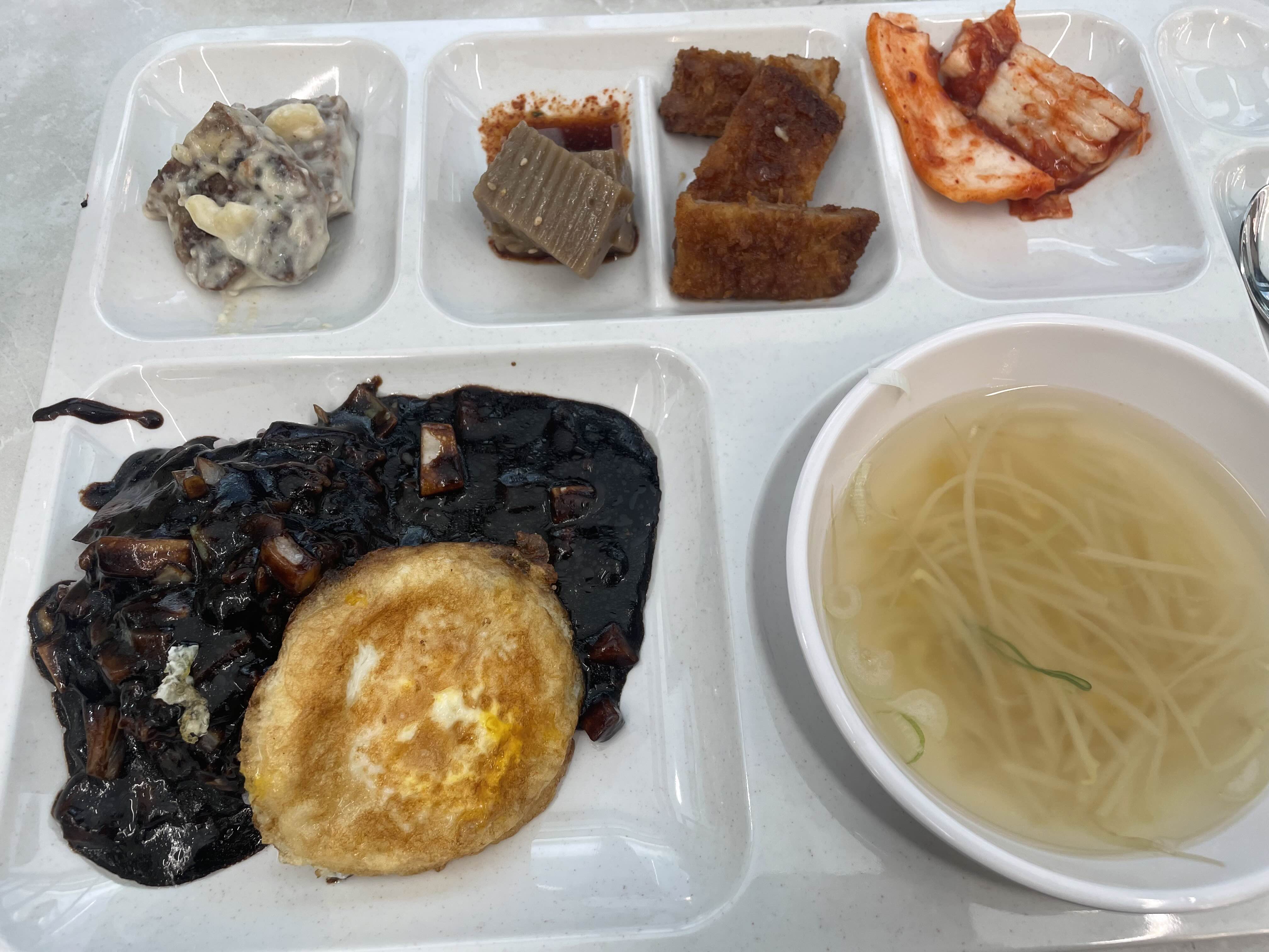 가산어반워크 구내식당 다시봄 메뉴 구성