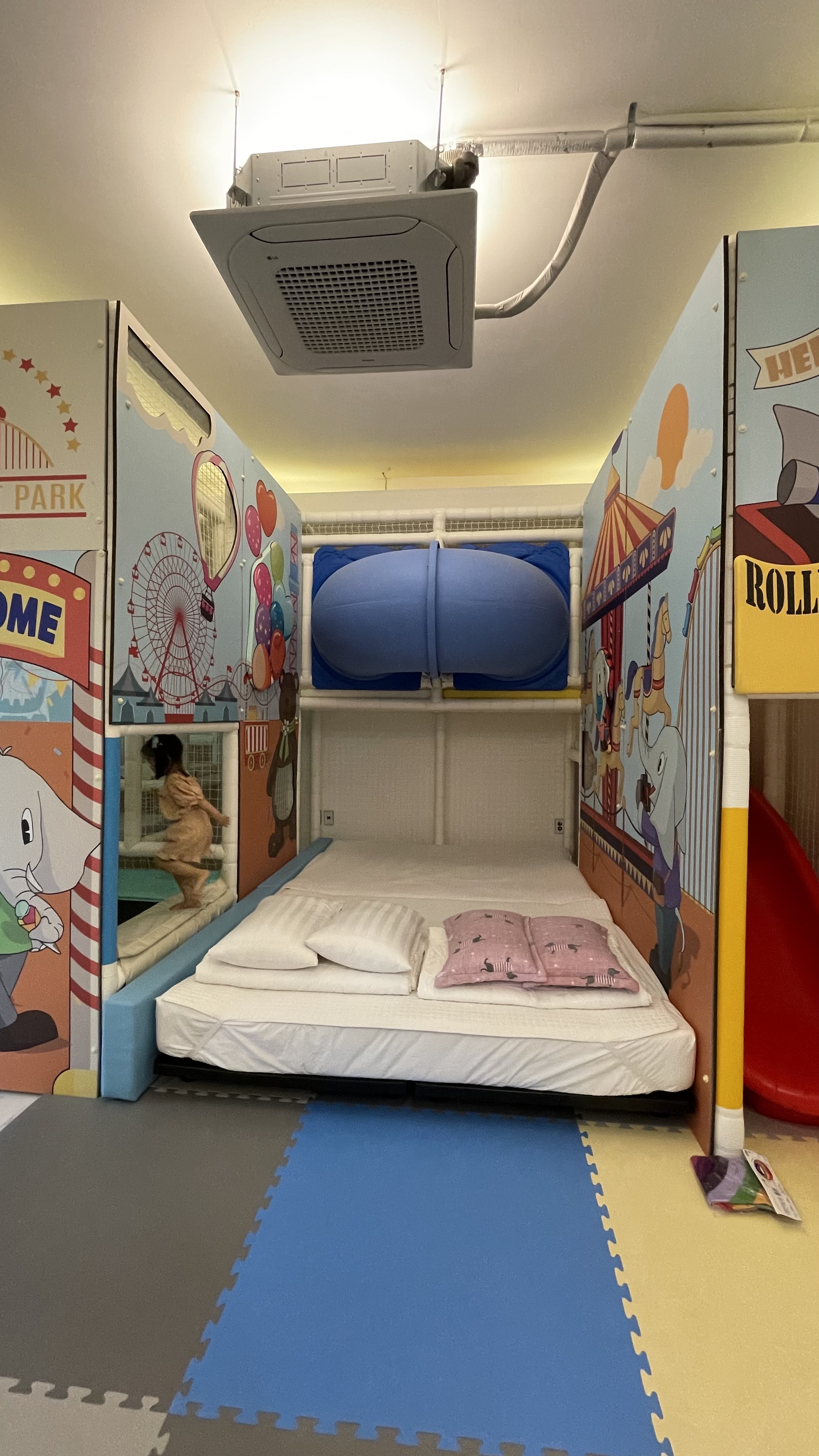 그릴, 수영장, 방