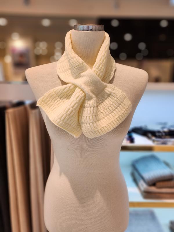 탠디 탠디 스카프 오스 니트 머플러 MMTDD50859