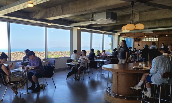 성산일출봉-오션뷰-커피맛집-프릳츠-제주성산점