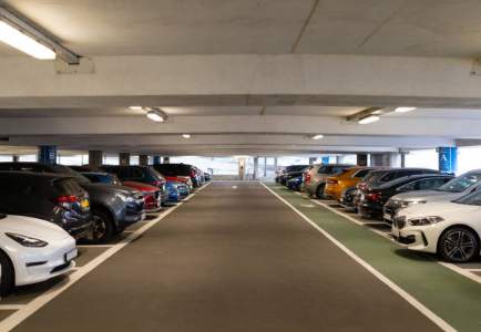 신촌역 근처 공영주차장