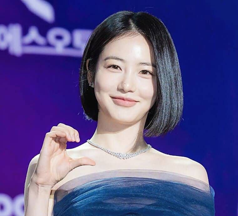 배우-신예은