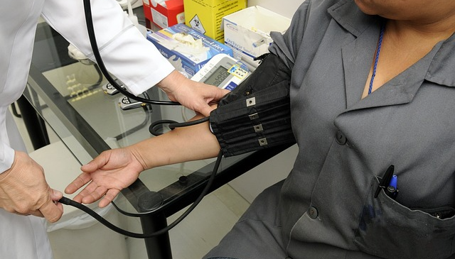 정기적으로 건강검진받기