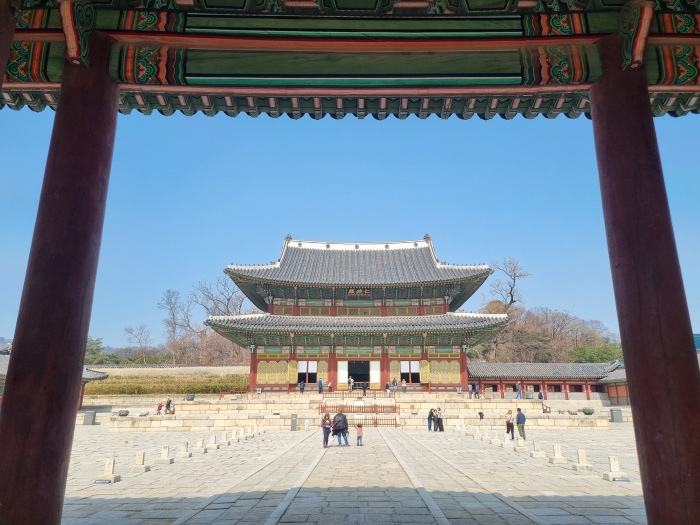 인정전