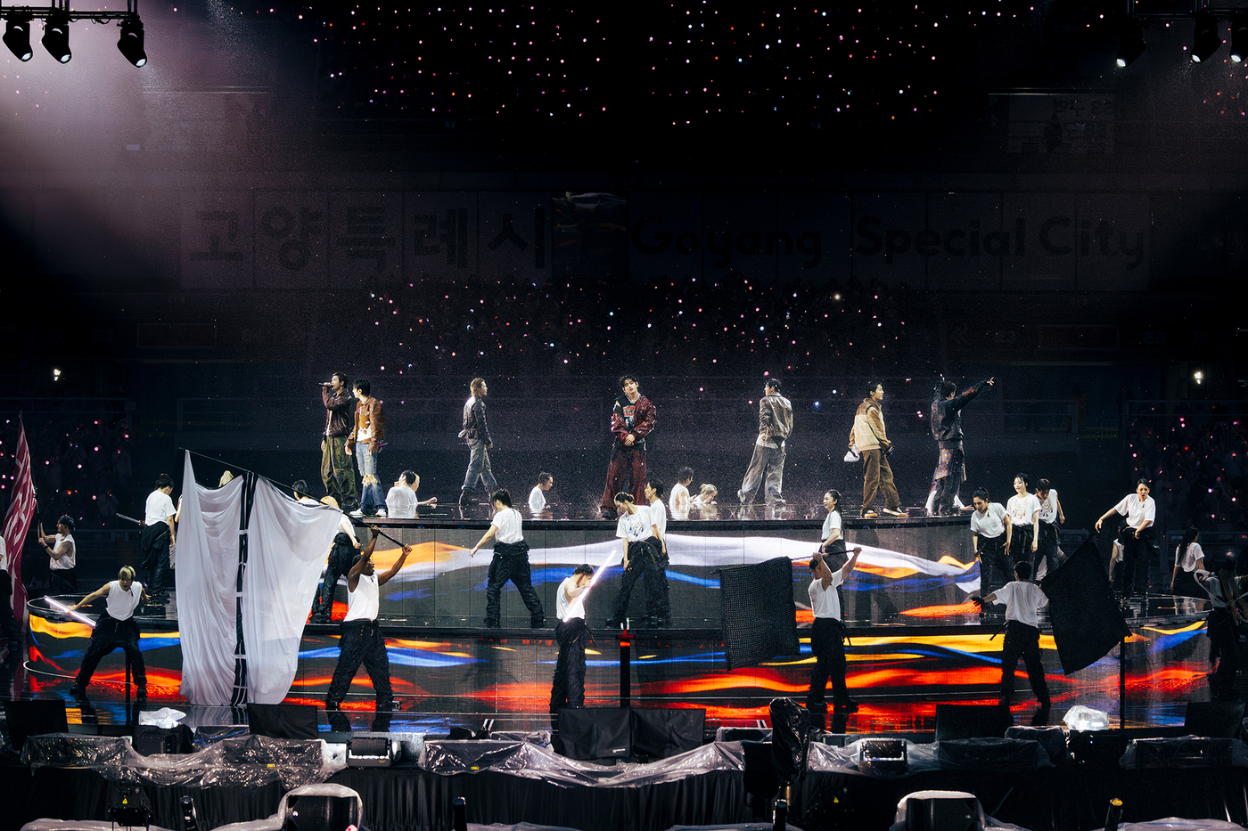 방탄소년단 아리랑, BTS, 아리랑, 고양콘서트, BTS월드투어, 훌리건, 정국, 지민, 뷔, 제이홉, 진, 슈가, RM, 고양종합운동장, 빅히트뮤직, K팝, 팔찌도난, 태극기무대, 경회루파빌리온, 아미