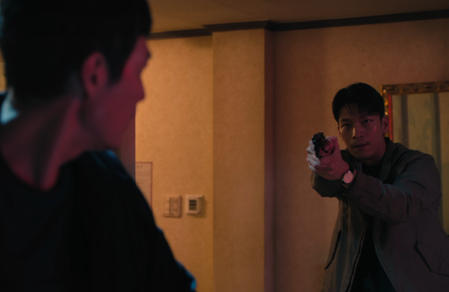 오징어게임 시즌2 2화: 프론트맨의 초대장