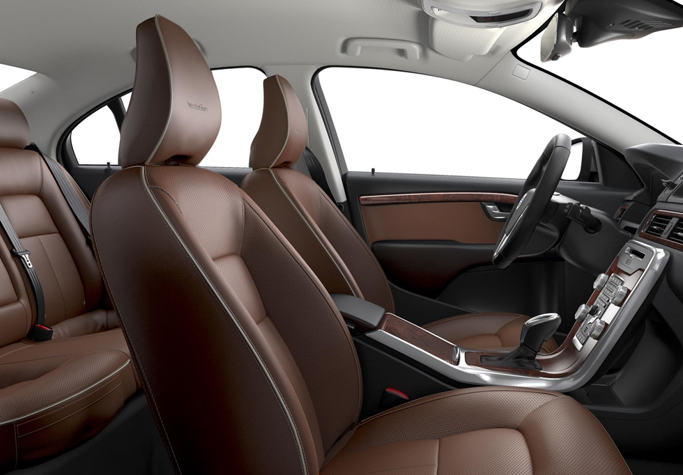 2016년식 볼보 S80 실내 브라운 시트 디자인