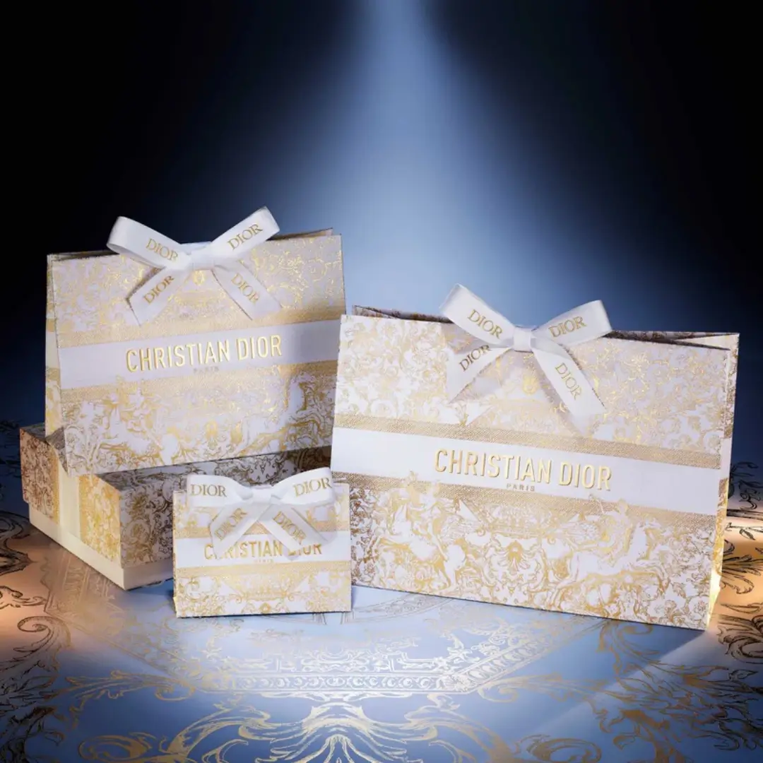 디올 홀리데이 2023