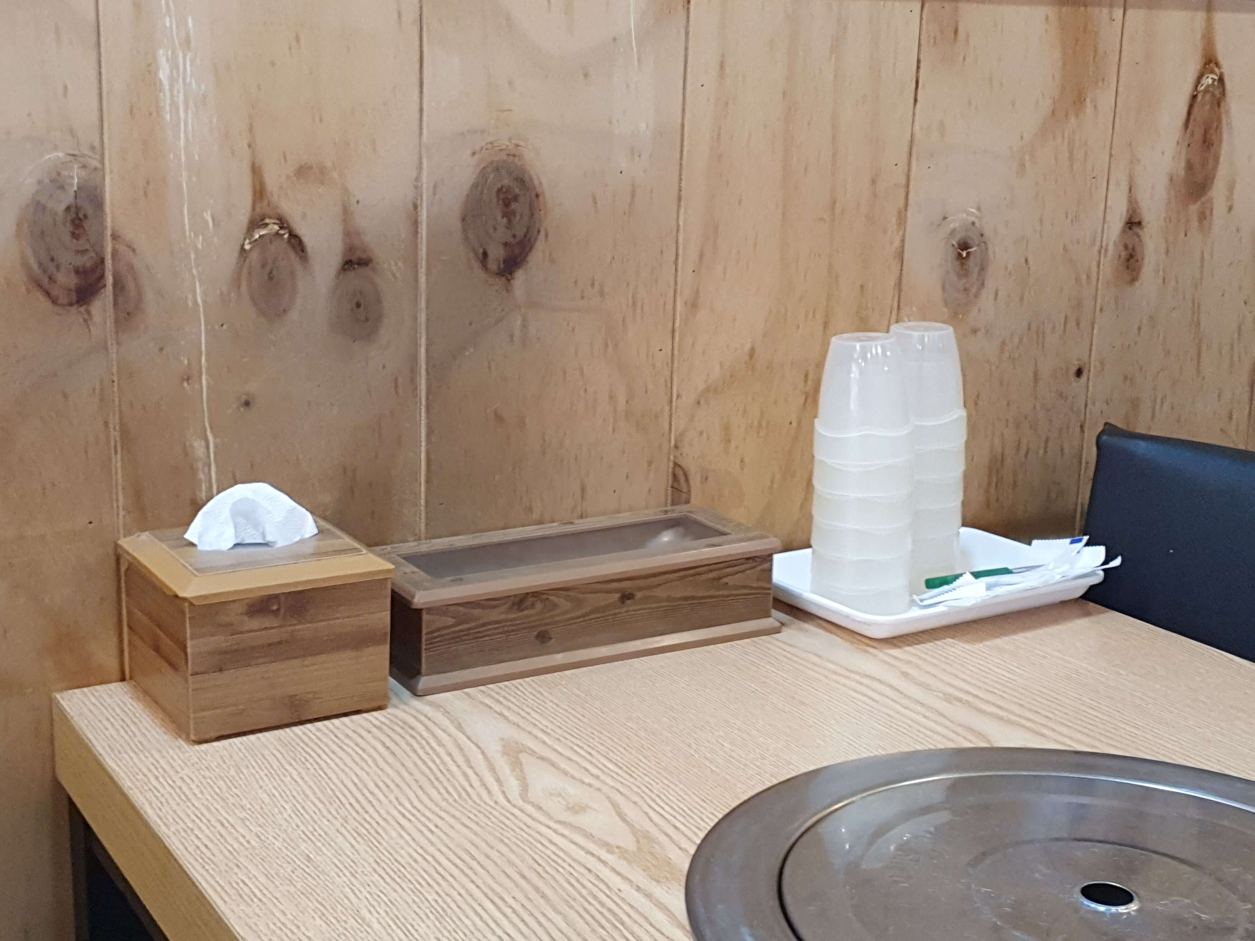 테이블 세팅 휴지, 수저통, 물컵