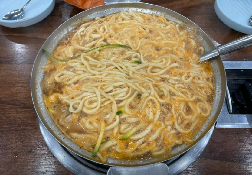 전통궁중칼국수