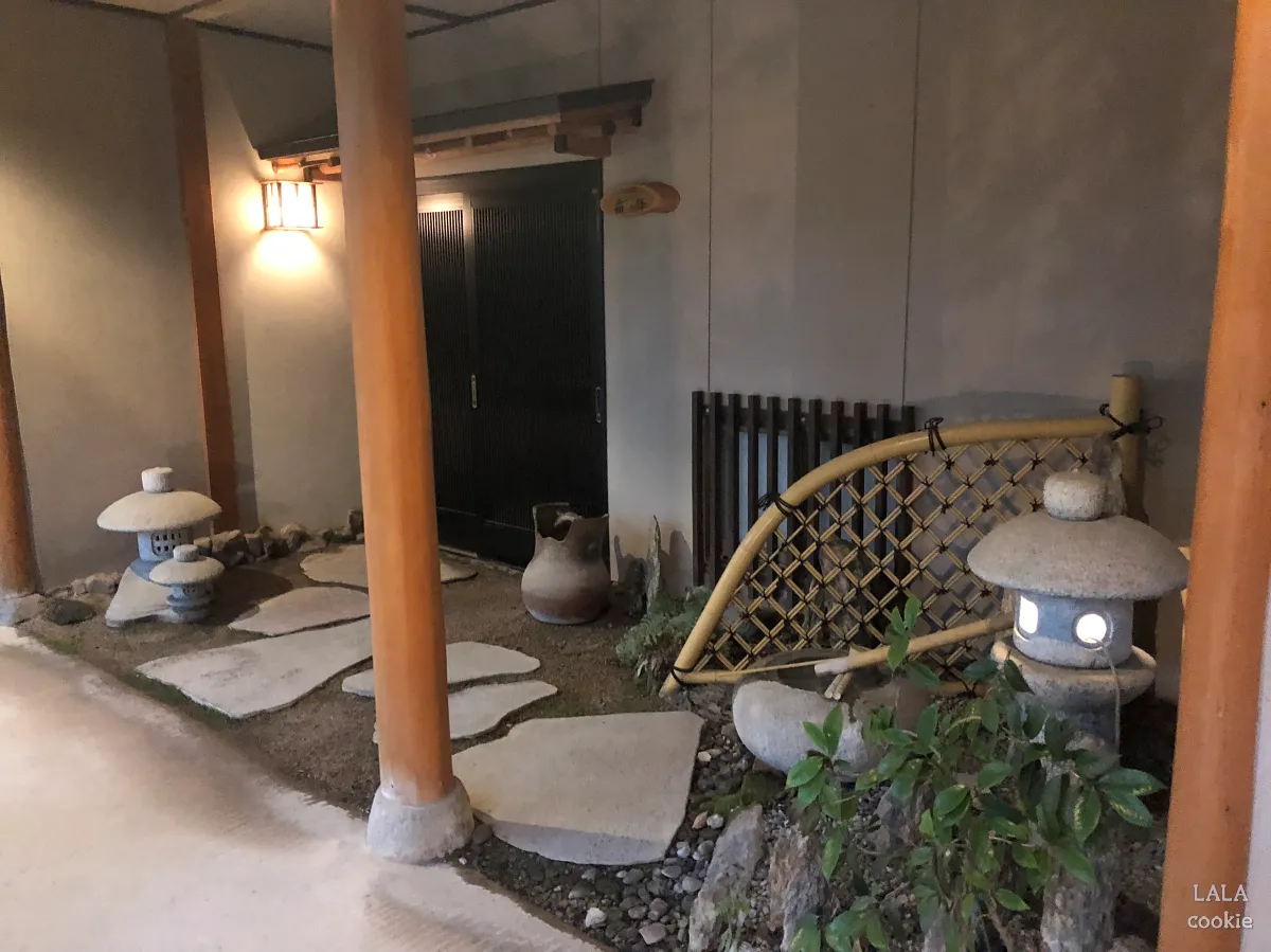 후쿠오카-유후인-료칸-추천-야마다야-조경과-조명