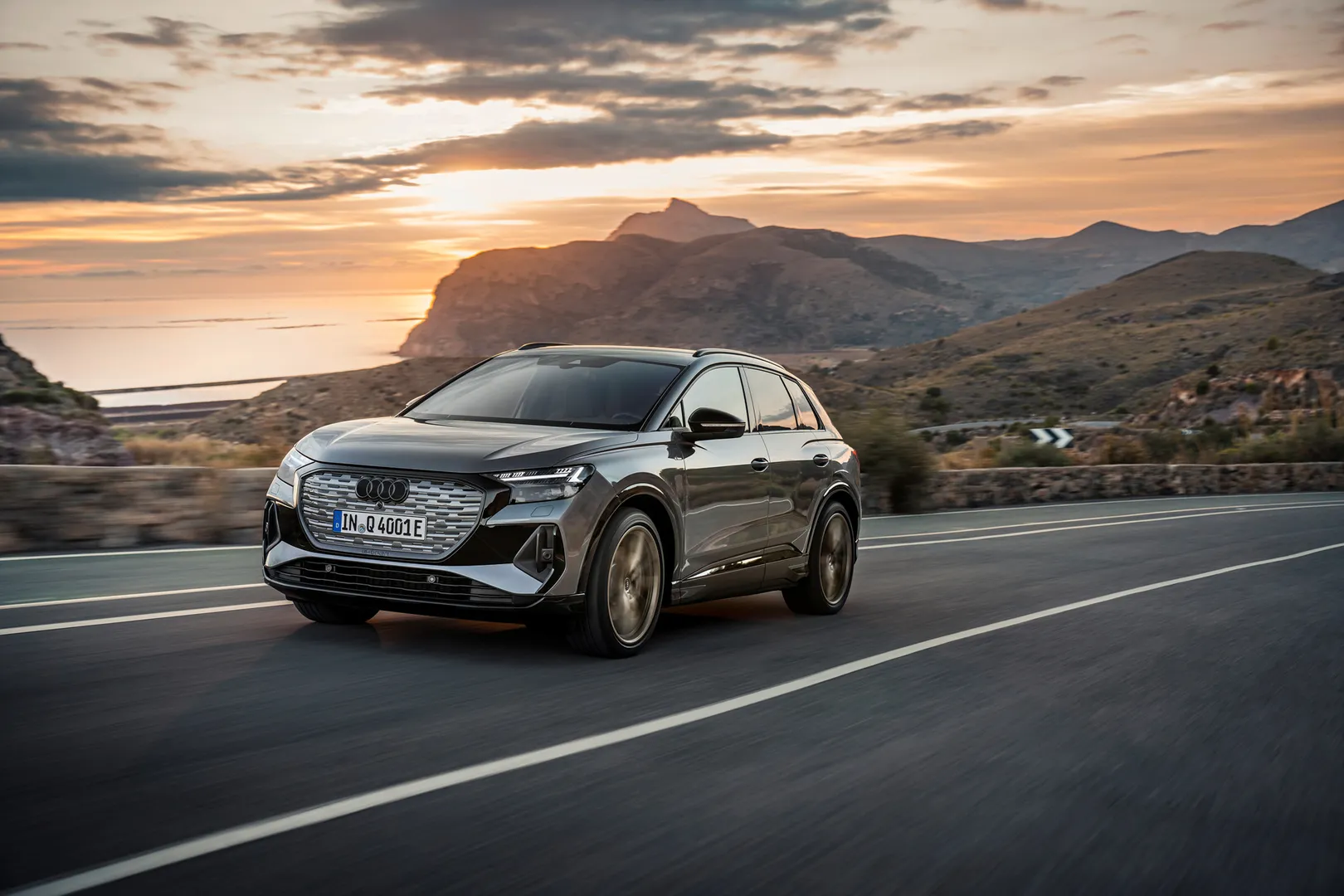 아우디 Q4 e-트론 이미지