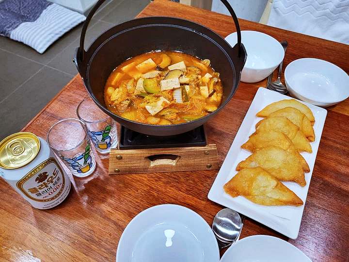 생활의달인 야끼 만두 튀김만두 달인 떡볶이 조합 범벅 군만두 경기 구리 만두집 은둔식달 오늘 방송 맛집 정보