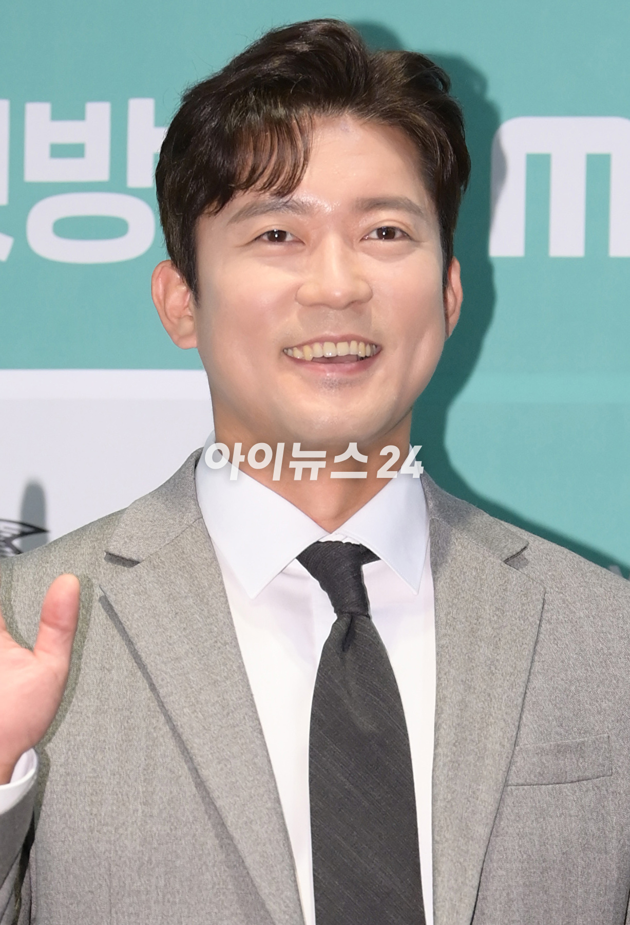 김대호 MBC 아나운서가 16일 오후 서울 마포구 상암동 스탠포드호텔에서 열린 MBC에브리원 신규 예능 '위대한 가이드' 제작발표회에 참석하고 있다. [사진=정소희 기자]