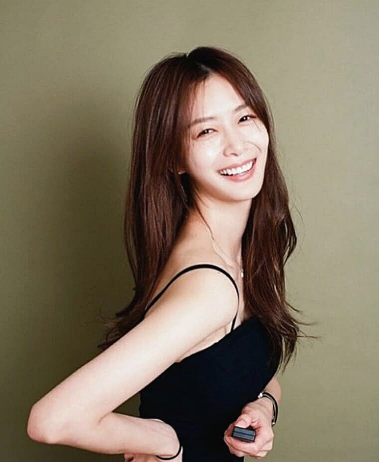 배우-송다은