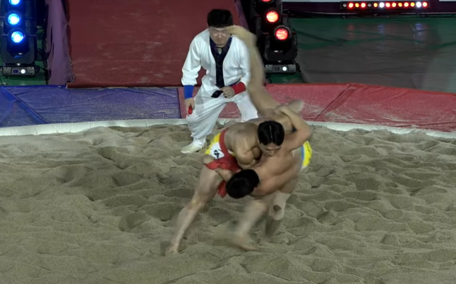 씨름경기 장면