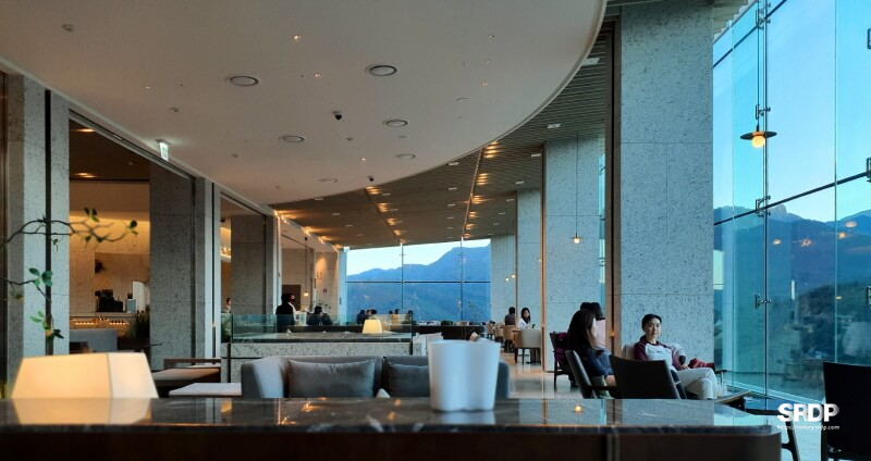 소노펠리체-델피노-더엠브로시아-울산바위뷰-카페