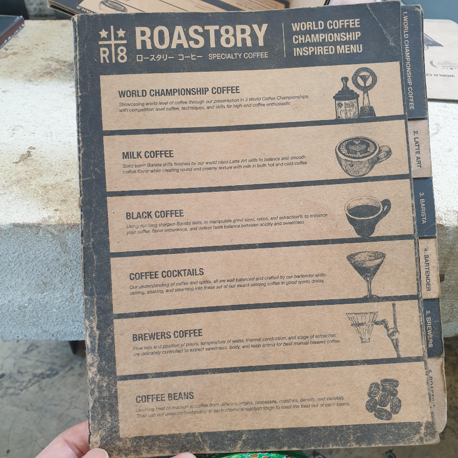 치앙마이 카페 투어 ③ : 님만해민의 핫한 카페들 (Roast8ry LAB)_메뉴판 1