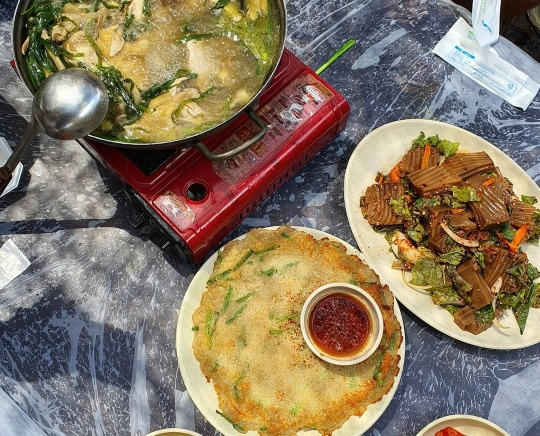 춘천 계곡 백숙집 '명월촌'