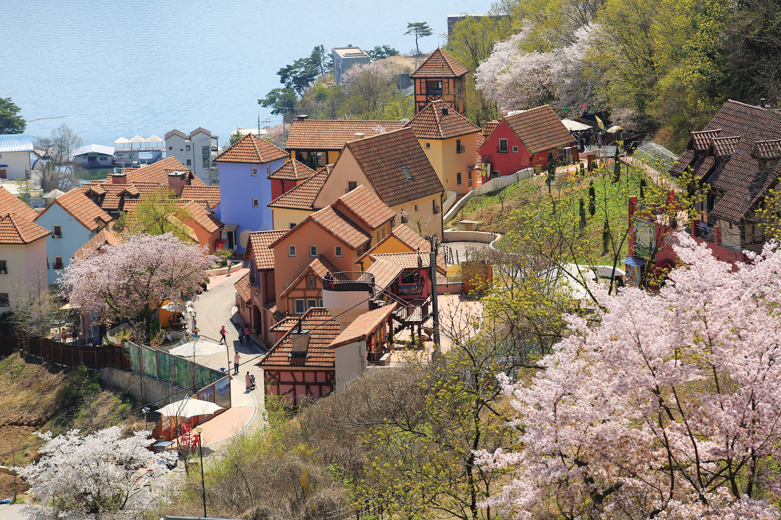 쁘띠프랑스 모습