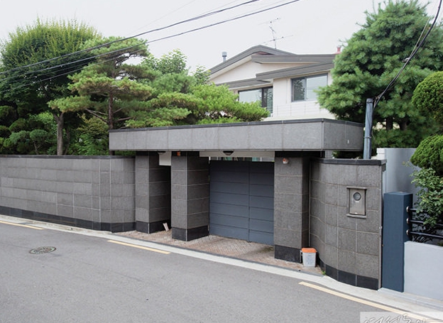 송중기 케이티 루이스 사운더스 재혼 임신과 송혜교 이혼 전 지은 200억 신혼집 근황