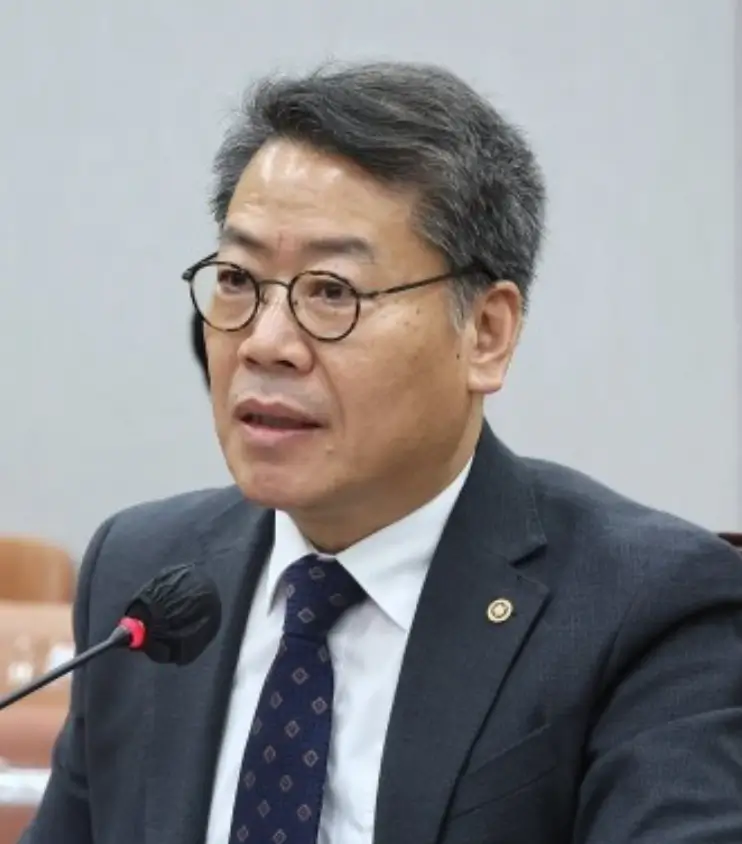김용빈