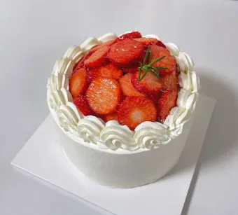 케이크 예약 선물 생크림 가나슈 과일 기념일에 딱 맞는 디자인 고르기_10