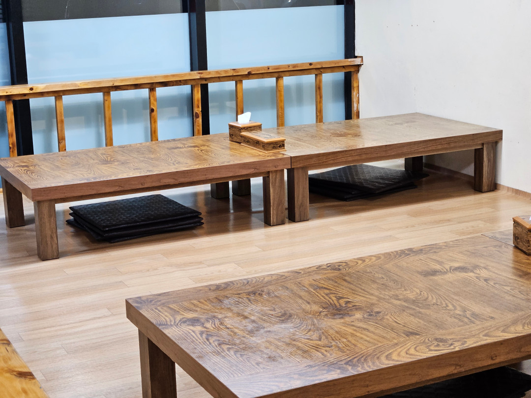 올레길 회센터 내부