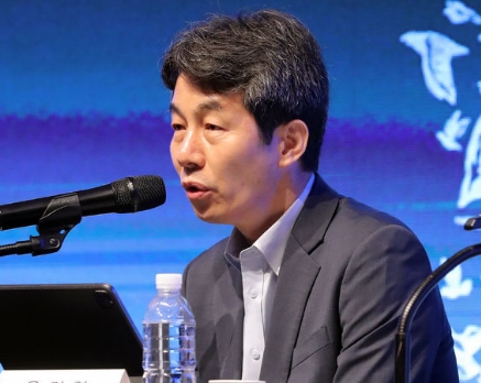 윤건영 국회의원 프로필 나이 고향 학력 재산 페이스북
