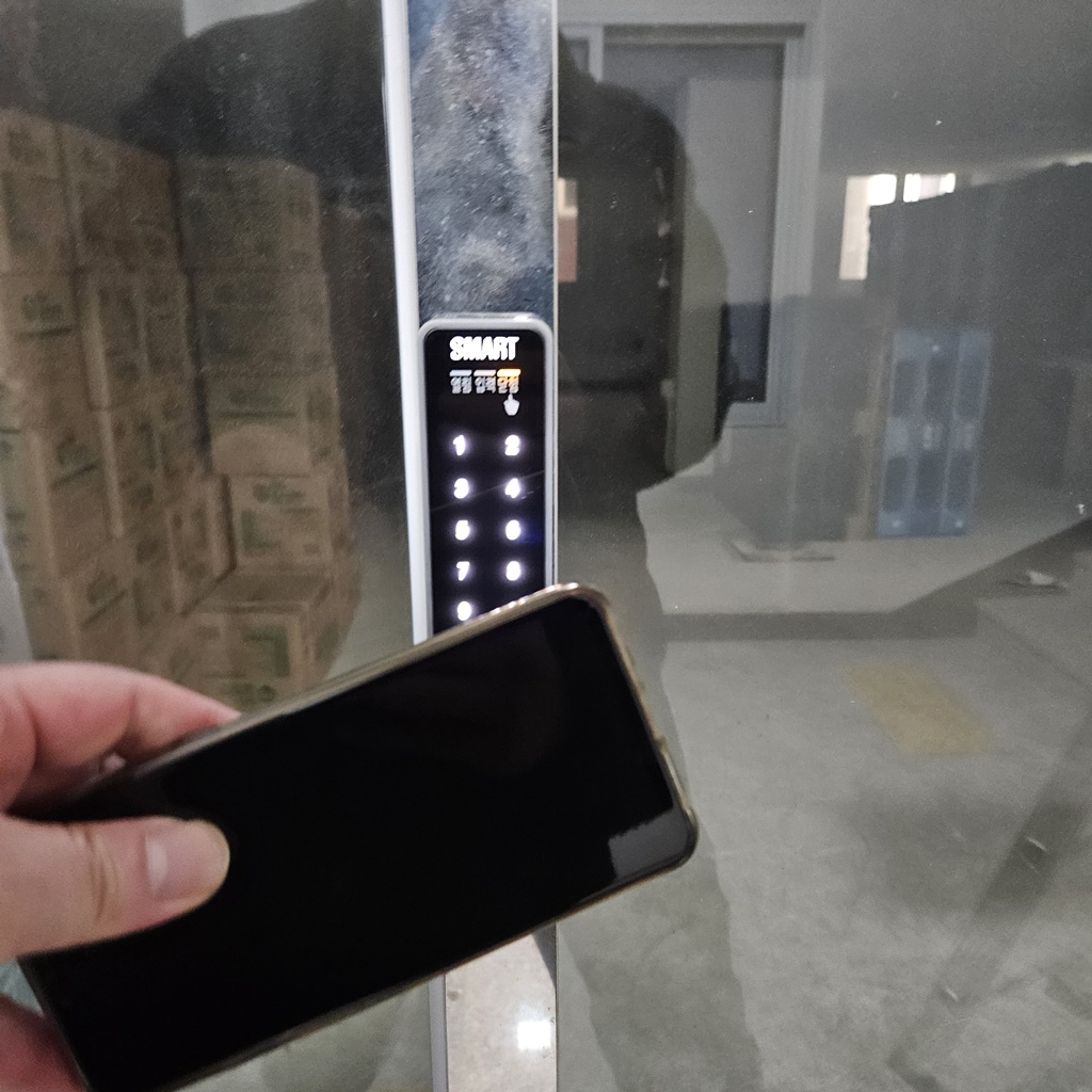 부산 중구 부평동 사무실 창고 슬라이딩 미닫이 자동문 디지털 출입통제 도어락 번호 전자키 설치