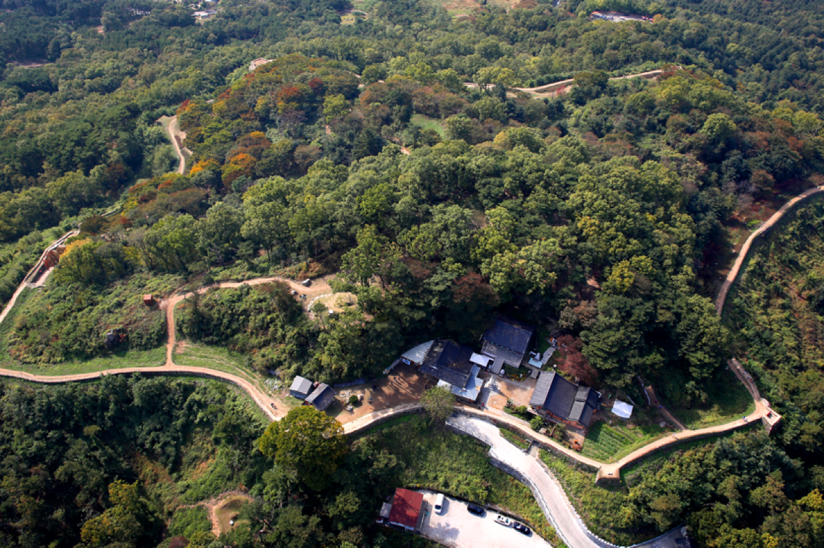 오산 독산성 성곽 항공 사진